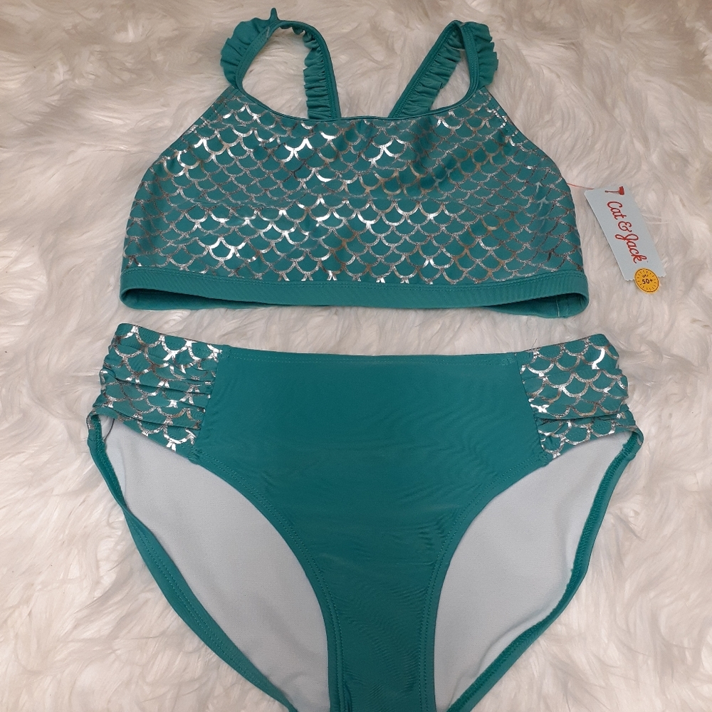 Girl swimsuit
